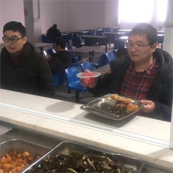 寒冬添暖 萬事“粥”全！協(xié)昌環(huán)保為員工送上愛心臘八粥插圖2