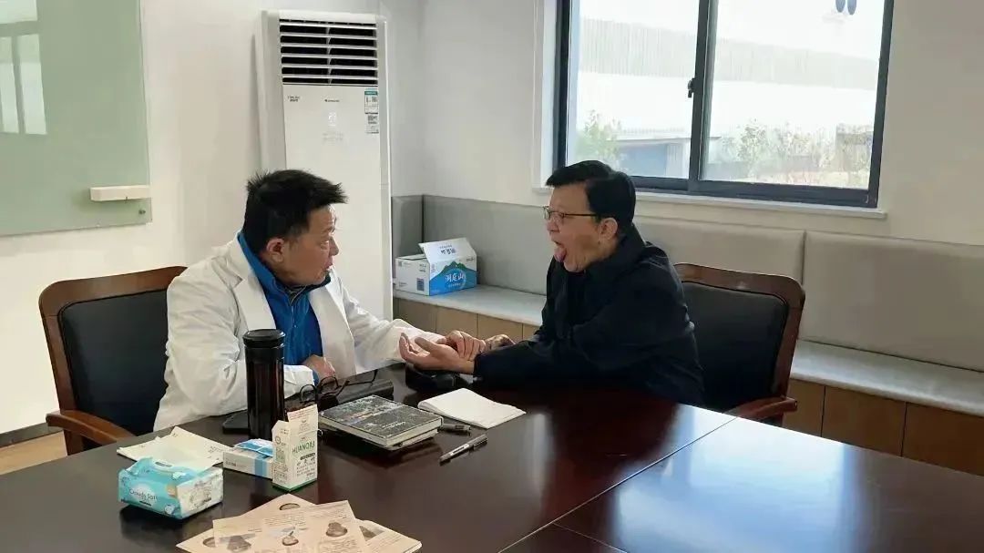 中醫(yī)義診進協(xié)昌，員工享受惠健康！