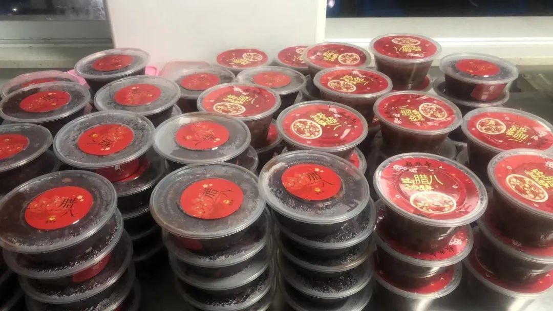 寒冬添暖 萬事“粥”全！協(xié)昌環(huán)保為員工送上愛心臘八粥